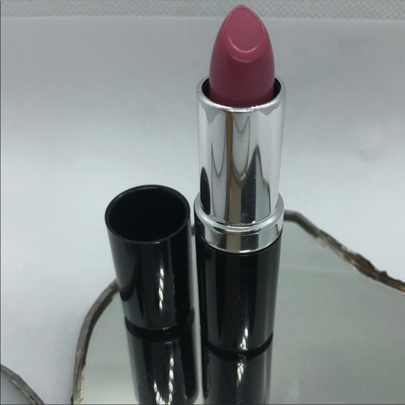 Clinique Powder Blusher, Lipstick, Brow gel - Picture 2 of 6